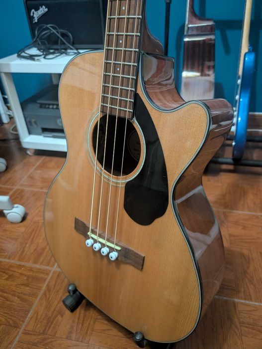 Baixo Eletroacústico Fender CB-60SCE  como novo
