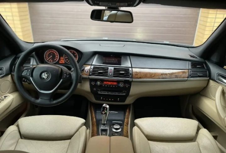 Продам BMW X5 - е70