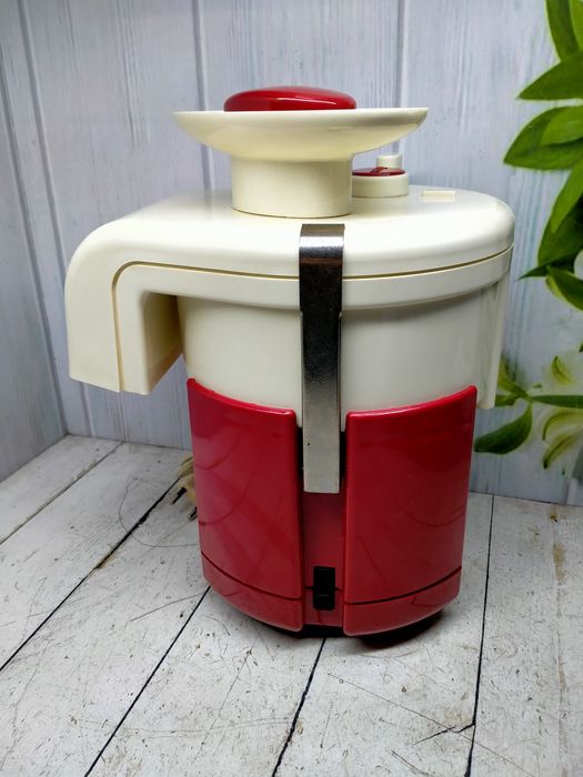 Соковыжималка "Нектар"