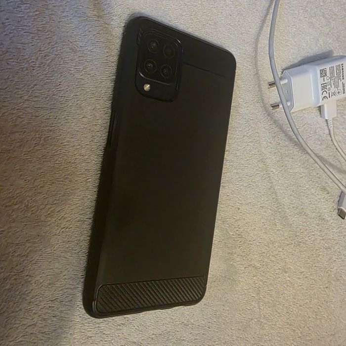 Smartfon Samsung Galaxy M12 4GB/64Gb + folia 3mk i etui  Spigen