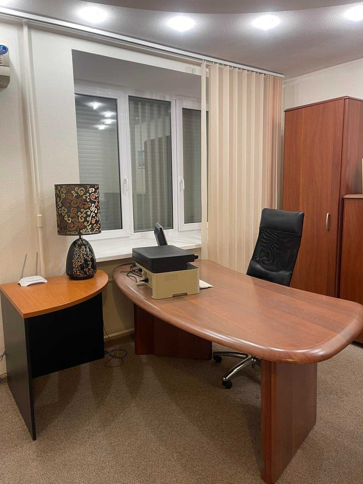 Продаж Офиса, Казакова, 133 м2, все мебли