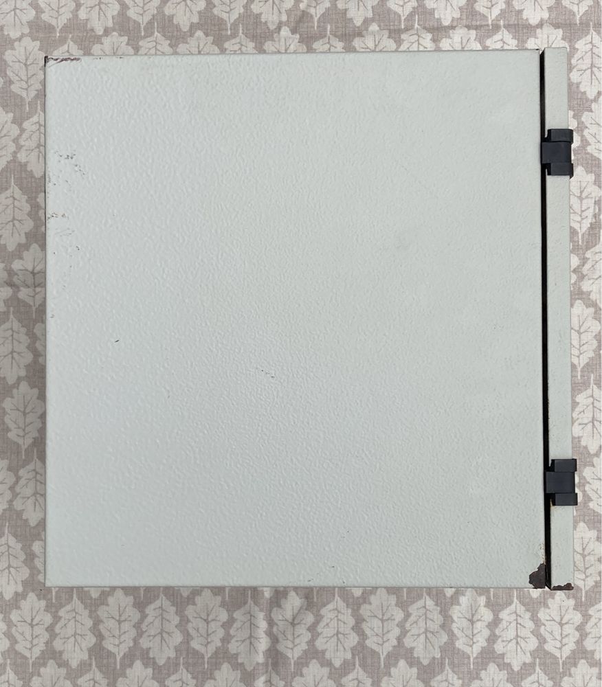 Szafka serwerowa instalacyjna,Patch panel RJ-45