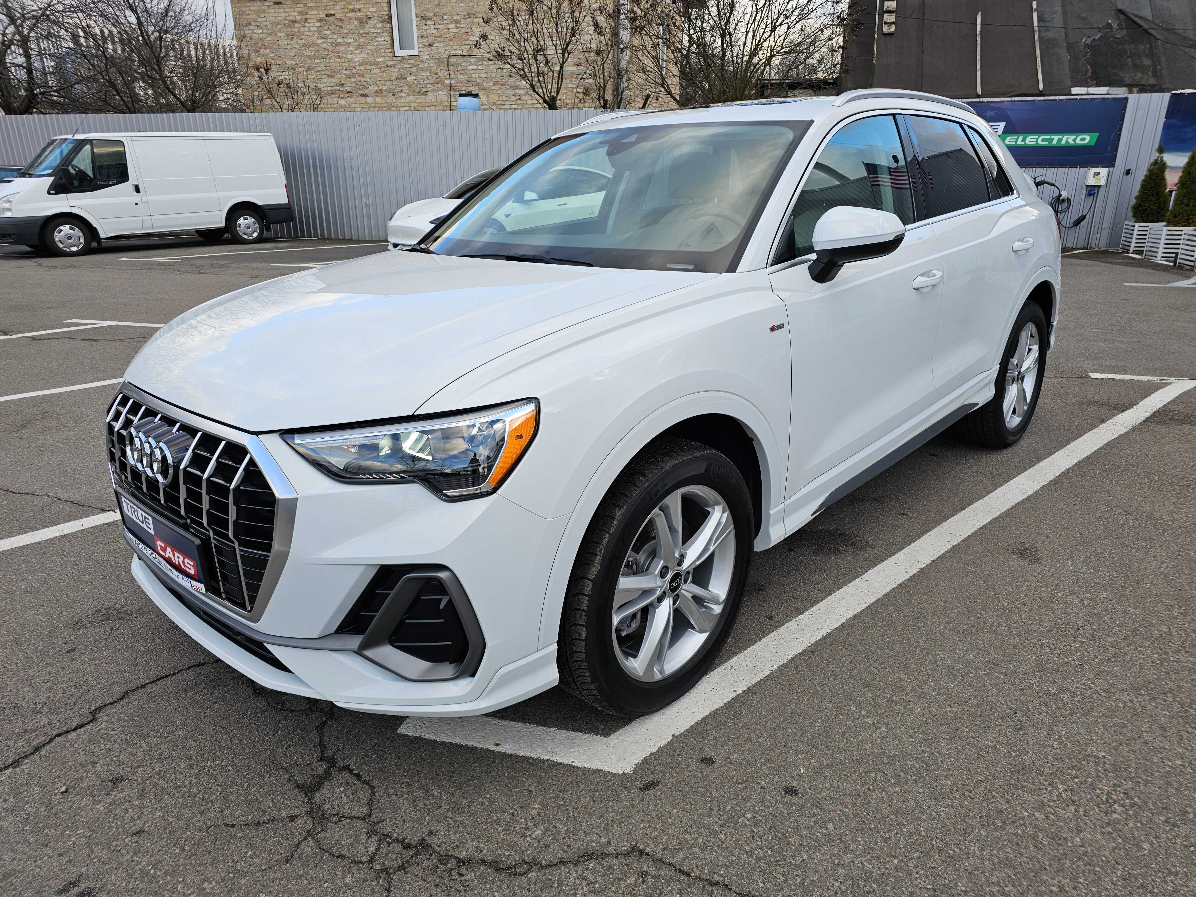 2020 AUDI Q3 Premium S-line Quattro