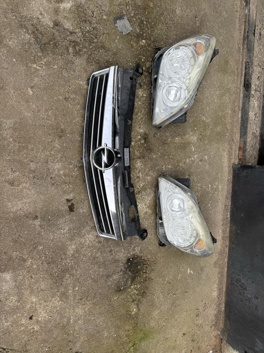 Фари Opel Astra H