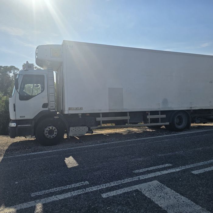 Camião Renault Premium 19T