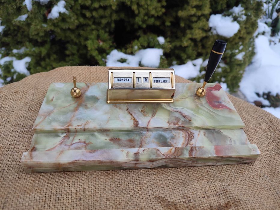 Kalendarz wieczny  na biurko podstawka pod pióro - marmur