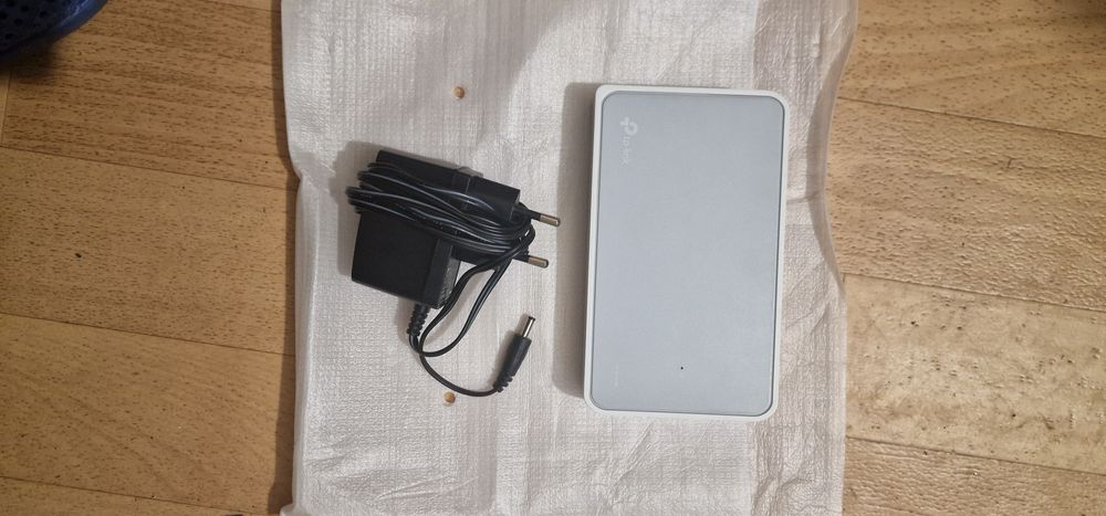 Комутатор TP-LINK TL-SF1008D на 8 портів