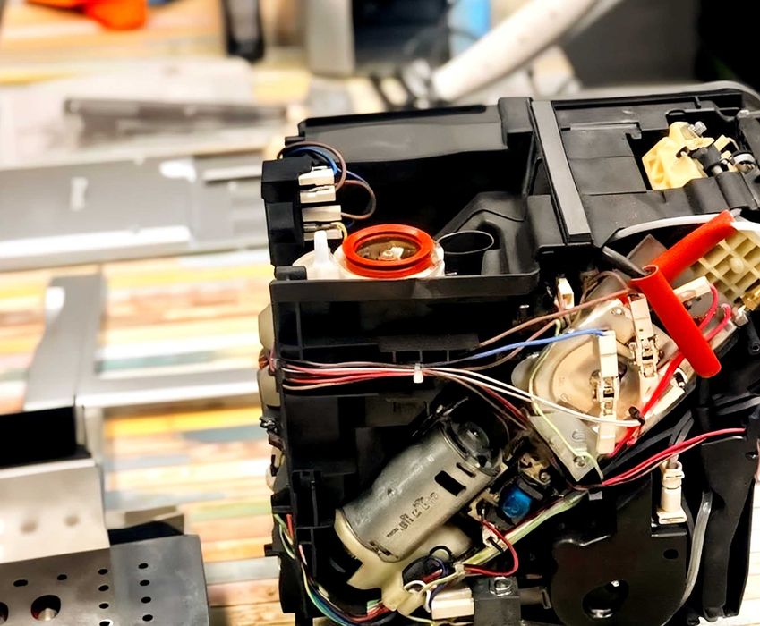 Ремонт кавомашин, кавоварок, телевізорів, зарядних станцій Екофло