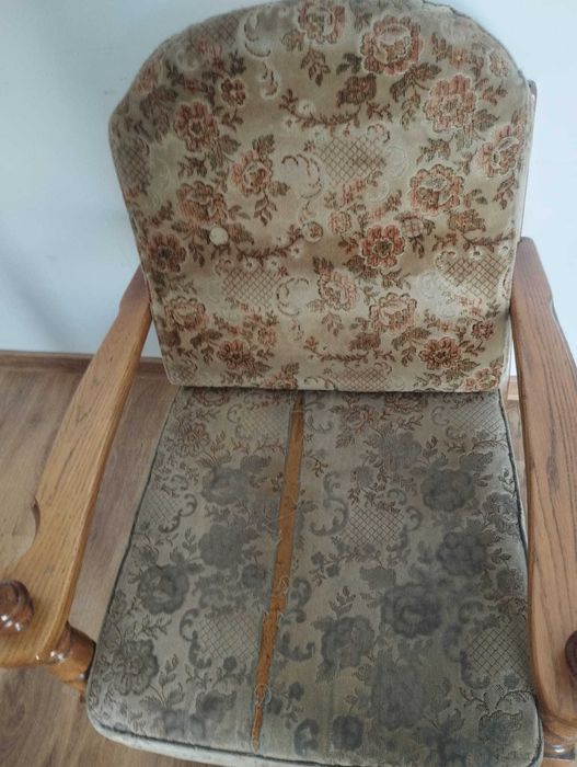 Fotele retro do salonu