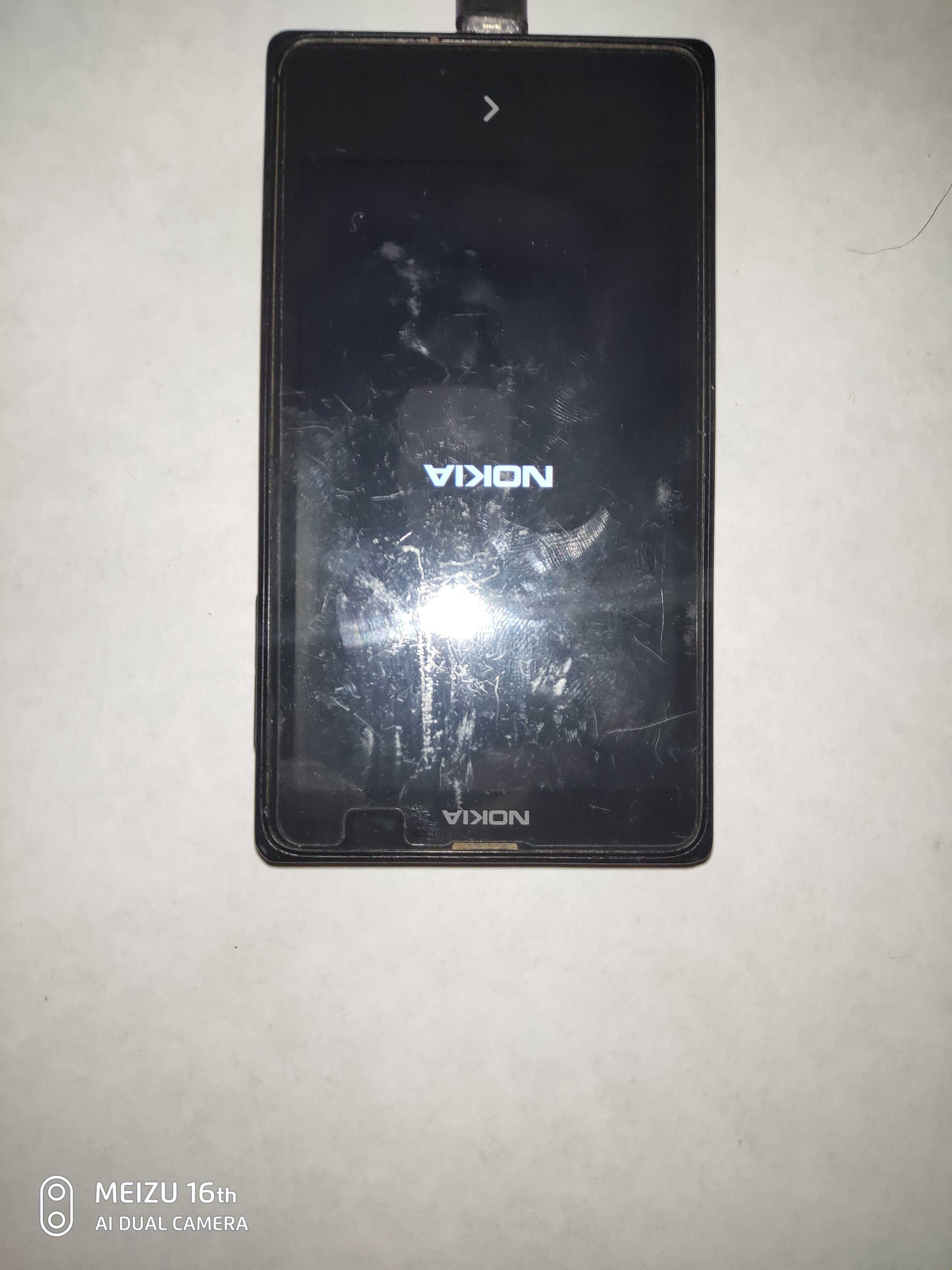 Nokia RM 980 Lumia телефон