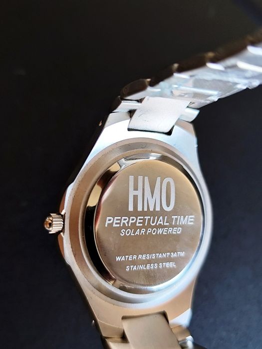 Relógio HMO,novo,entrego em mão Lisboa ou envio á cobrança
