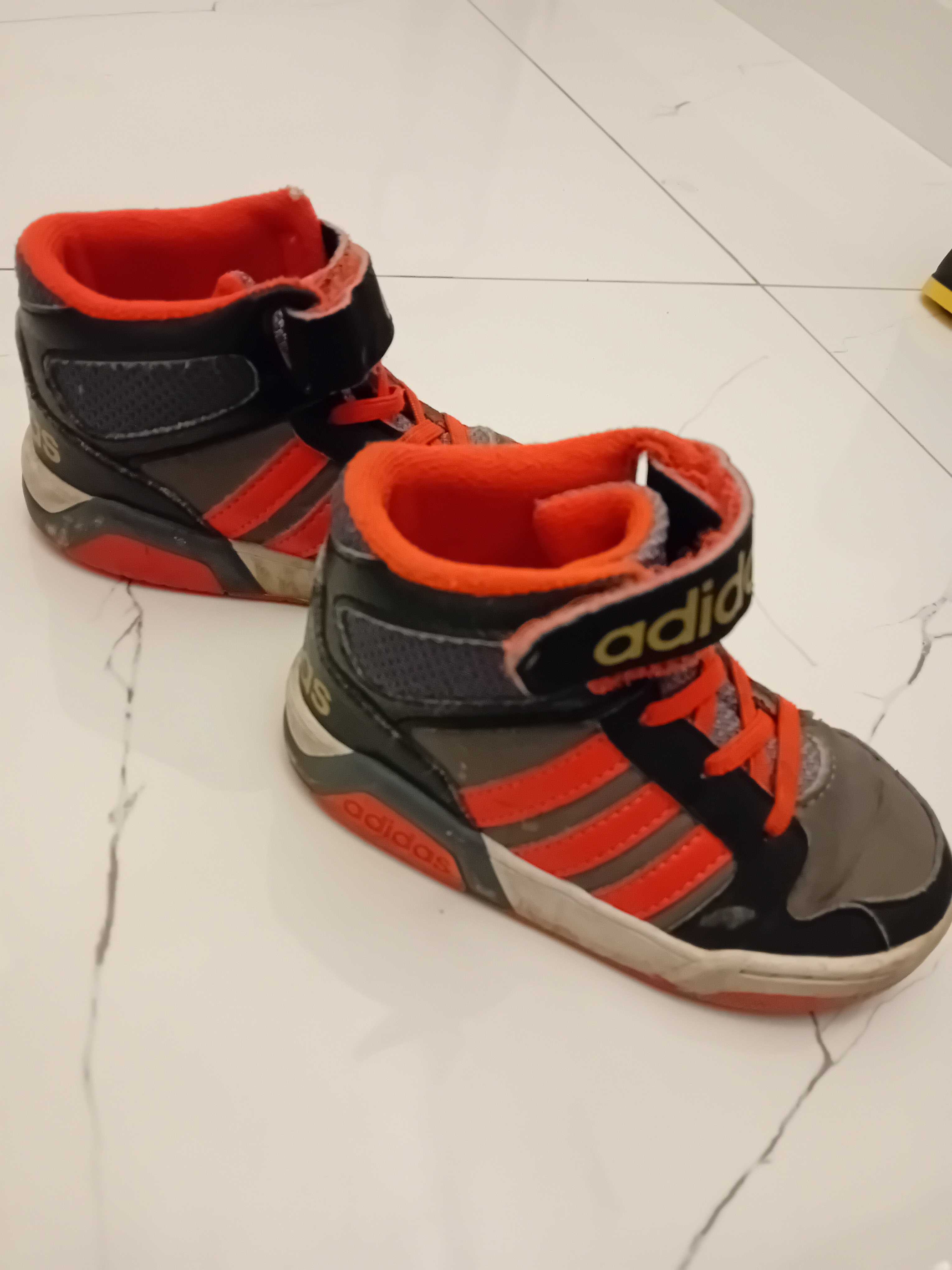 Buty adidas rozmiar 22