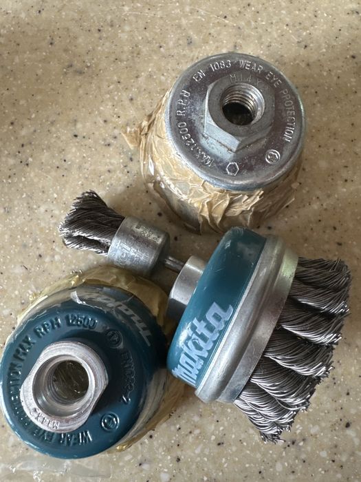 Щётка чашечная . чашечная проволочная щетка Makita