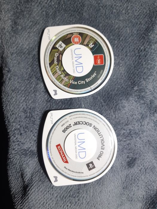 Продам диски Psp Gta vice city, soccer 2008