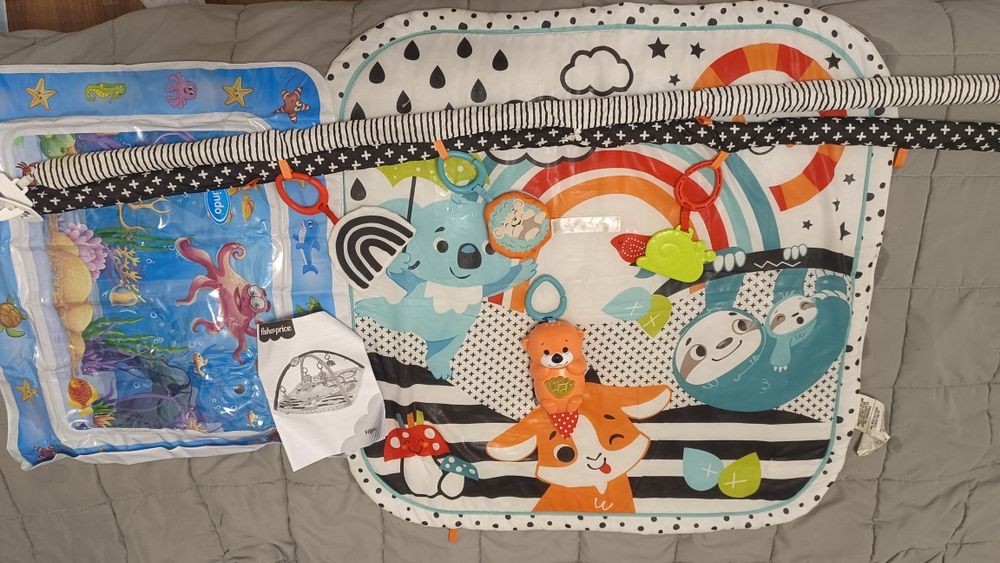 Розвиваючий килимок 3 в 1 Fisher-Price "Веселі розваги".
Стан дуже доб