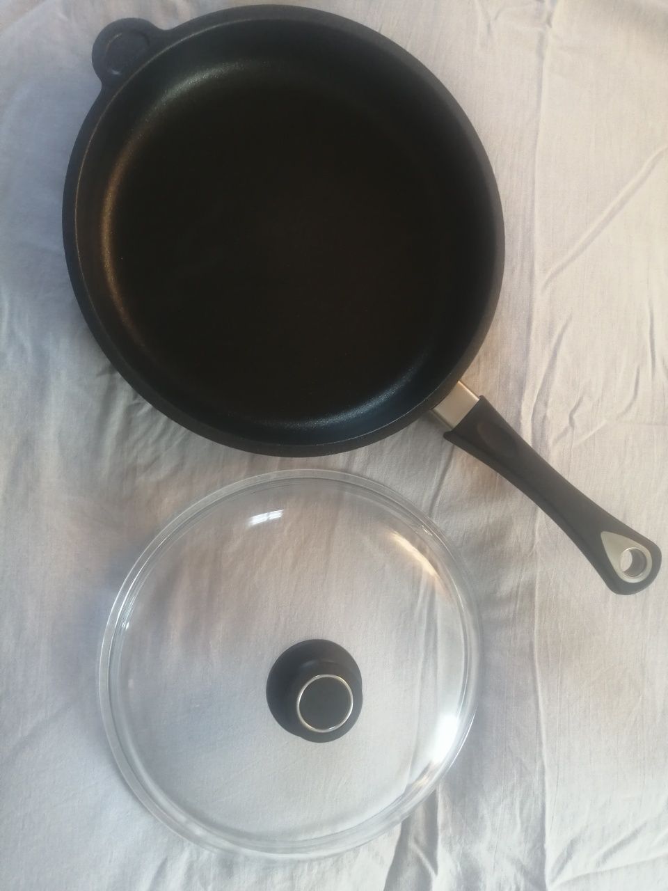 Сковорідка Purex 28 см, класична з кришкою.