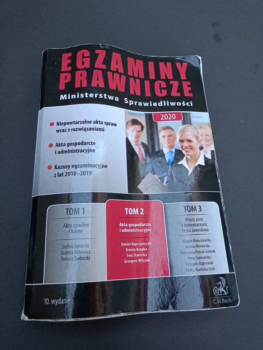 Egzaminy prawnicze 2020 tom 2