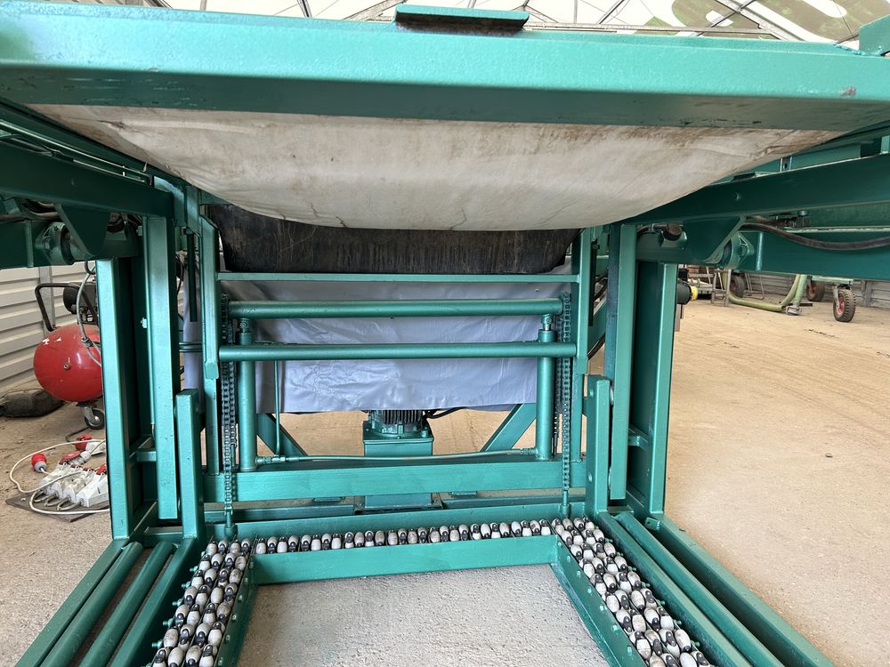 Hydrauliczna wywrotnica skrzyniopalet ( sortownica sasowniczy )