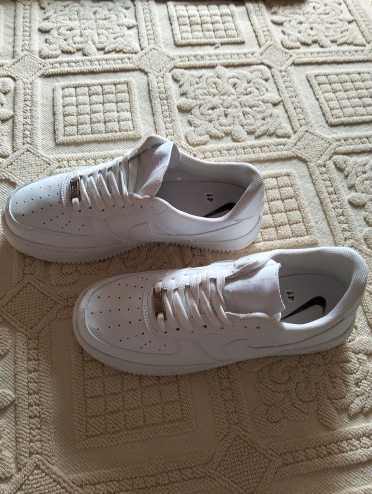 Tênis Nike Novos sem uso