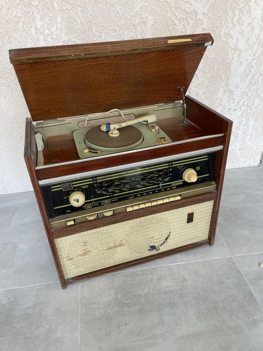 Рарітетні речі, часи, грамофрни