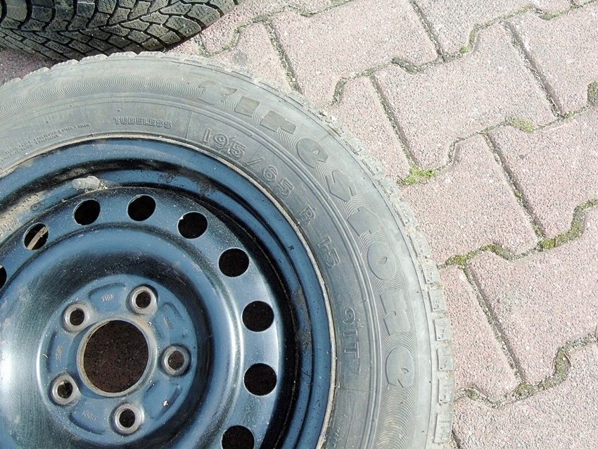 Koła Zimowe 195/65/R15 205/65/R15 Nissan Almera Tino 2002 2.2 di…