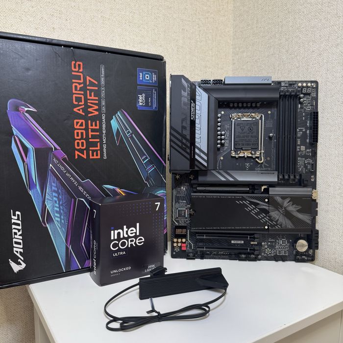 Топ комплект Z890 Aorus, Core Ultra 7 265K материнська плата, процесор