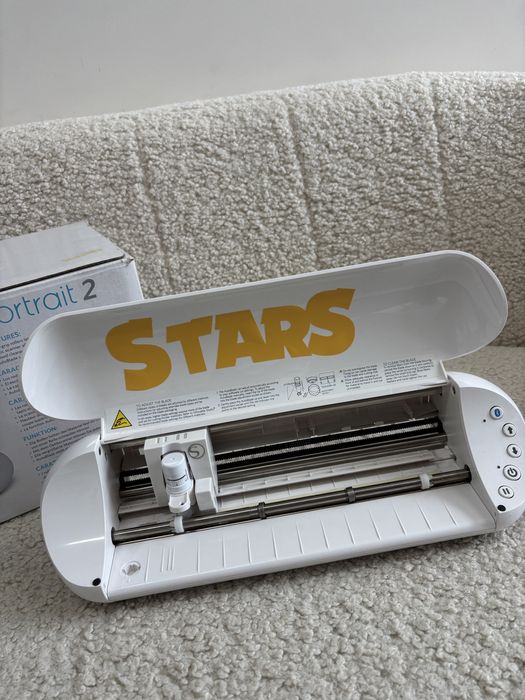 Plotter 2 Silhouette