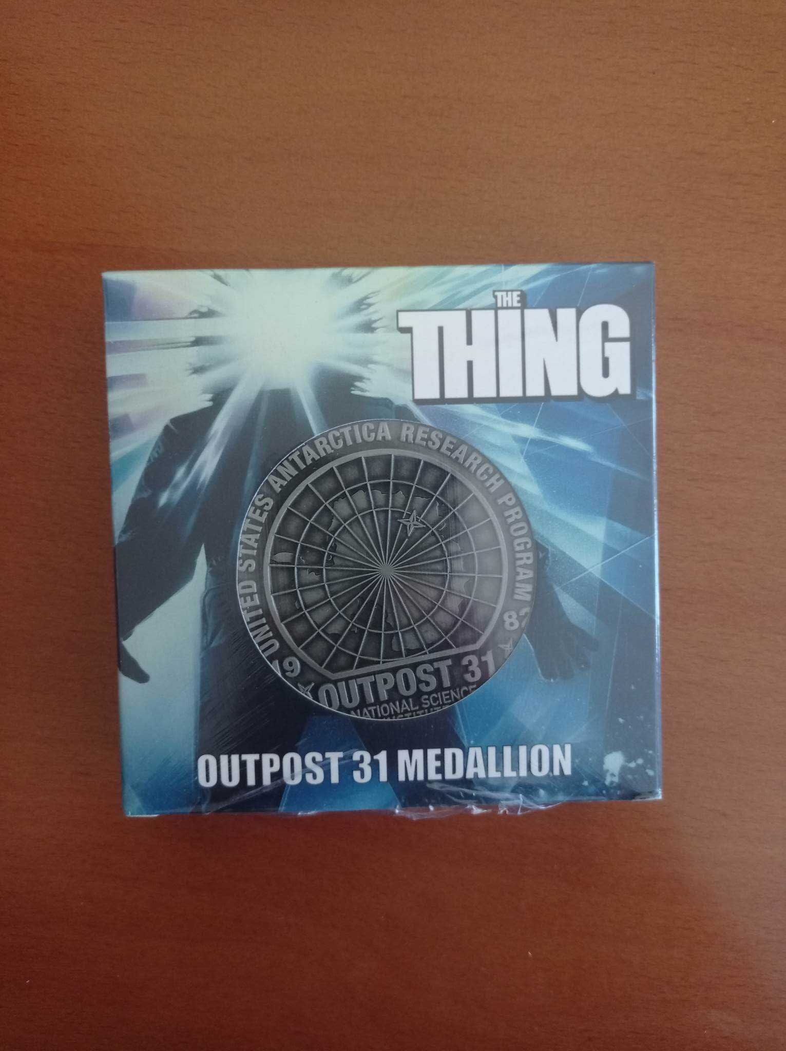 Medalhões Outpost  31