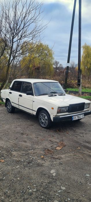 Продам авто ваз 2107