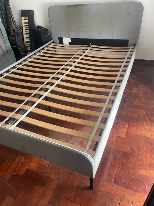 Cama de casal 140x200