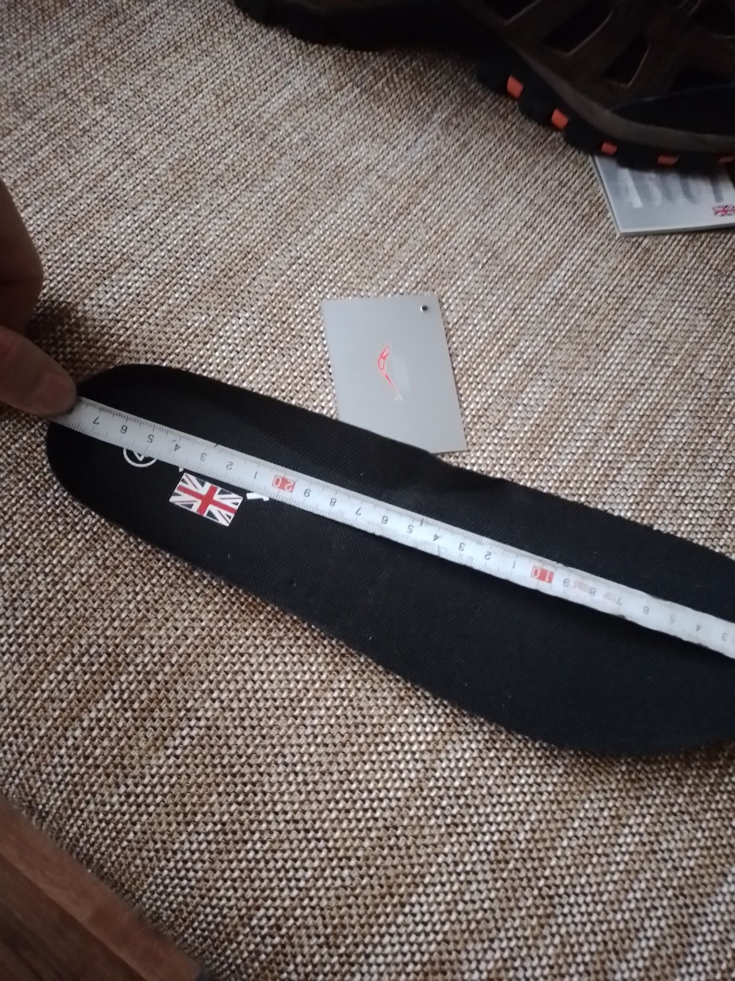 Продам кроссовки Ascot,42p.