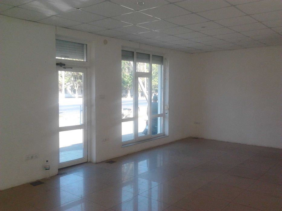 Помещение 68 м2 Шевченко 10 - непрод. товары / другое