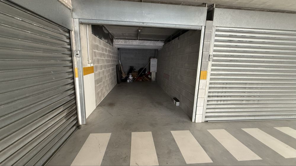 Arrenda-se Garagem Box Rua do Choupelo