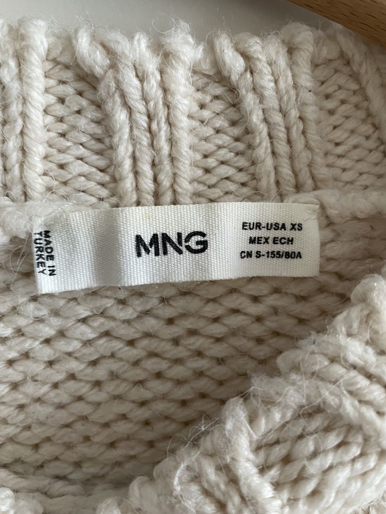 Sweter kremowy Mango XS