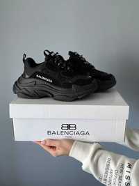 Жіночі кросівки Balenciaga Triple S чорний 206 ТОПЧИК