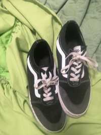 Vendo Vans pretas