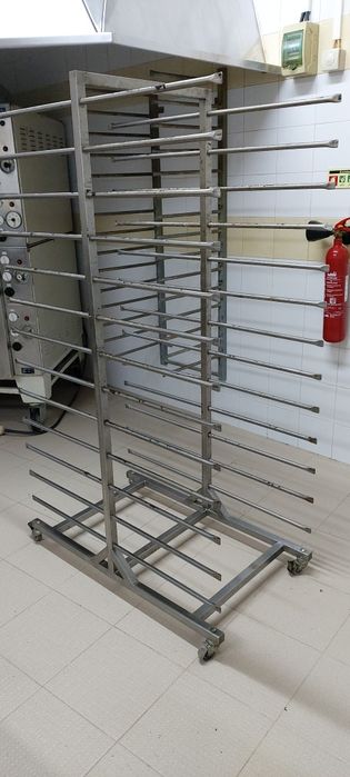 Carro para tabuleiros