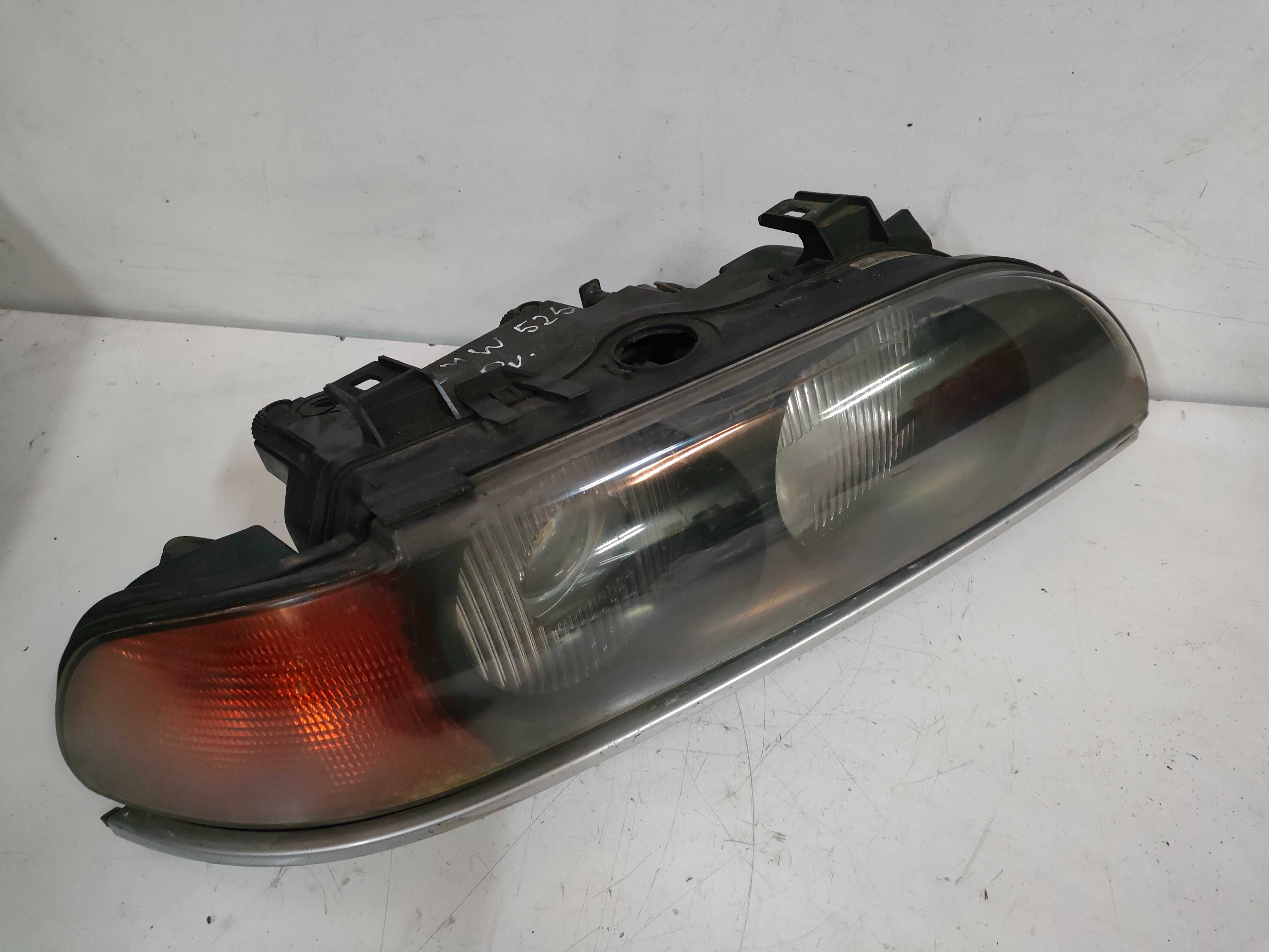 Lampa Prawy Przód BMW e39 525 Europa ! ! !