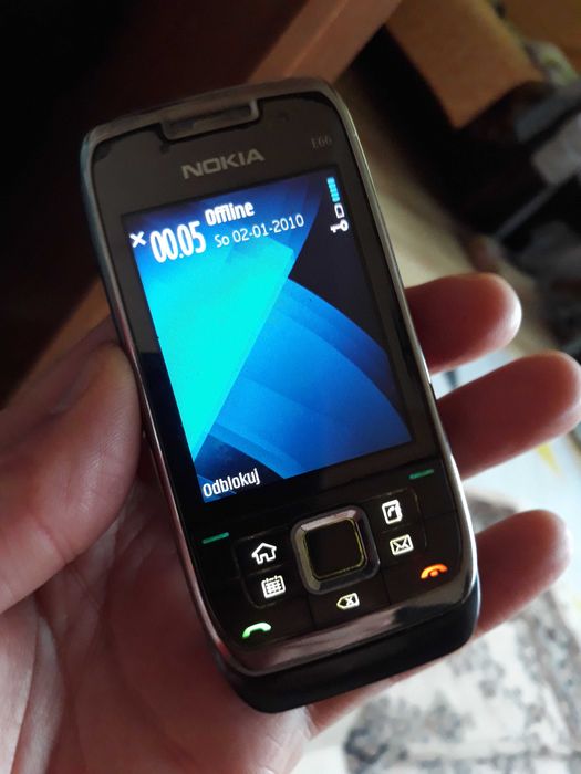 Nokia E66  telefon t