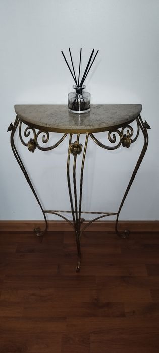 Credencia com espelho ferro