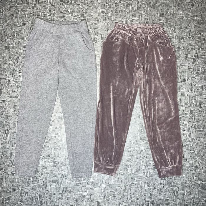 Два теплі жіночі костюми, S