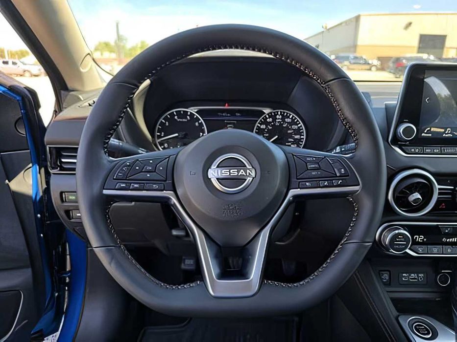 Nissan Sentra      2024