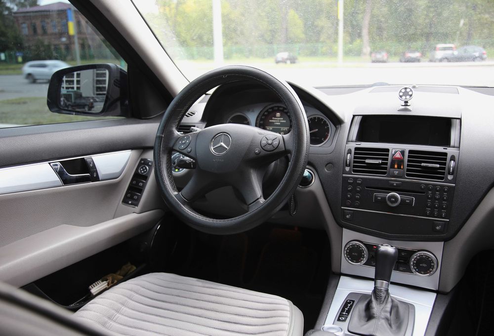 Mercedes-Benz C-Class 2008