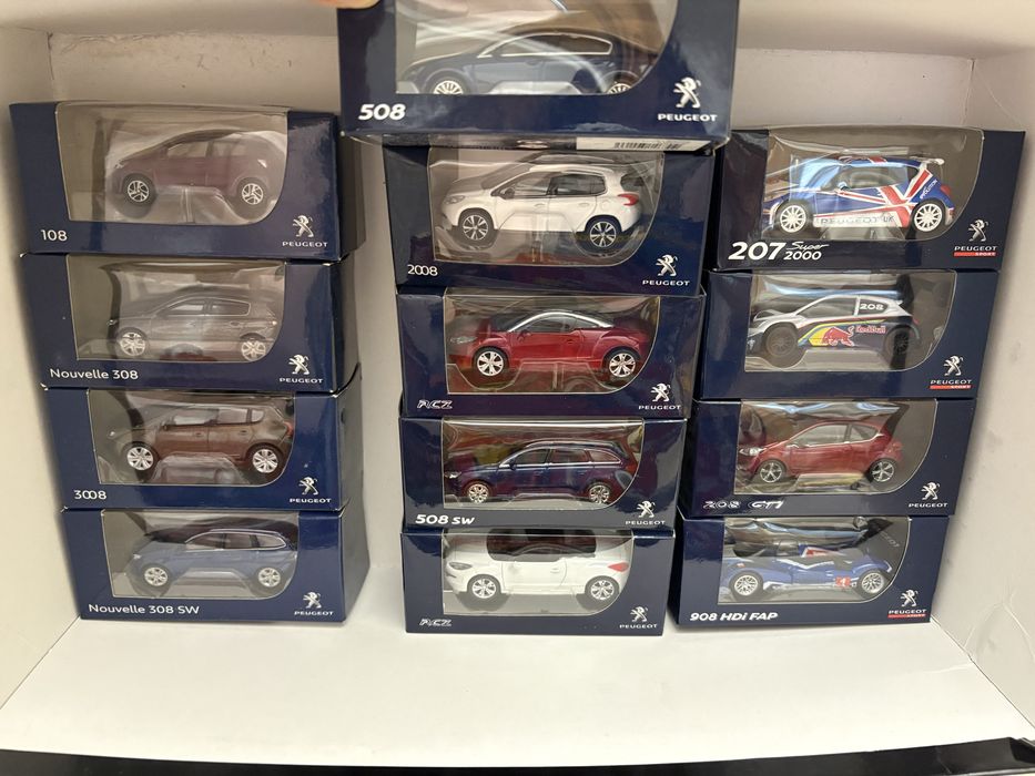 Kolekcja samochodow resorakow modele peugeot