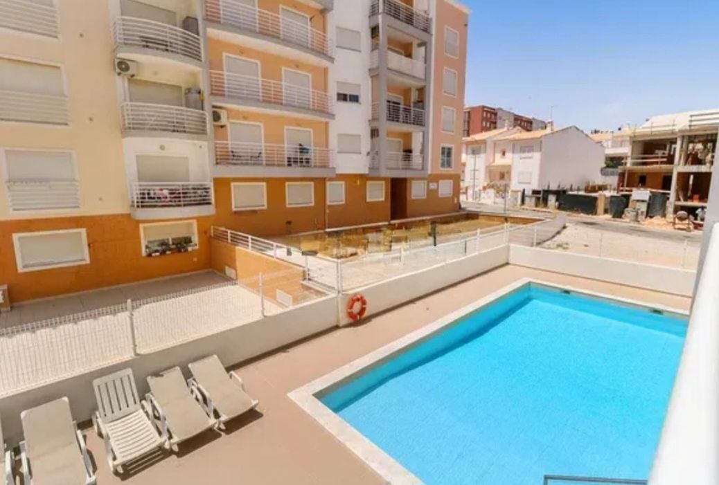 Apartamento semi-novo
