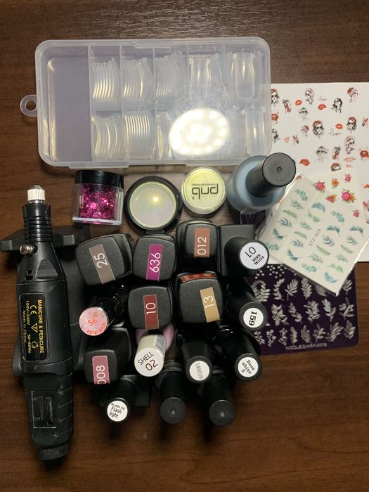 Гель лаки, бази, все для манікюру