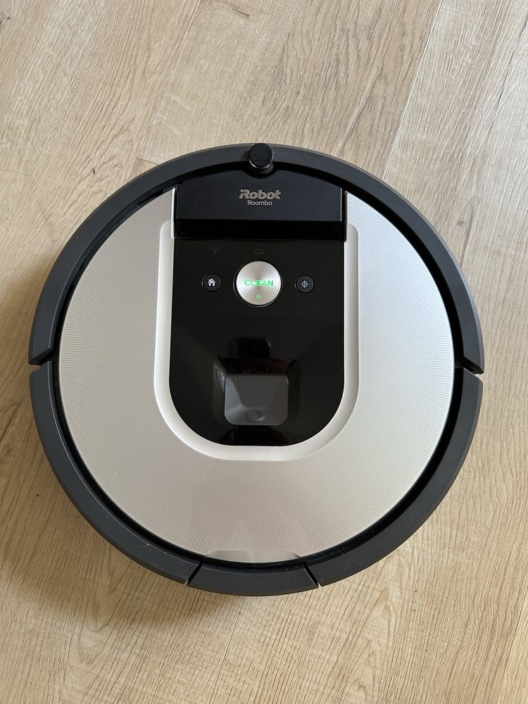 Odkurzacz bezprzewodowy iRobot Roomba 965 robot odkurzajacy sprzatając