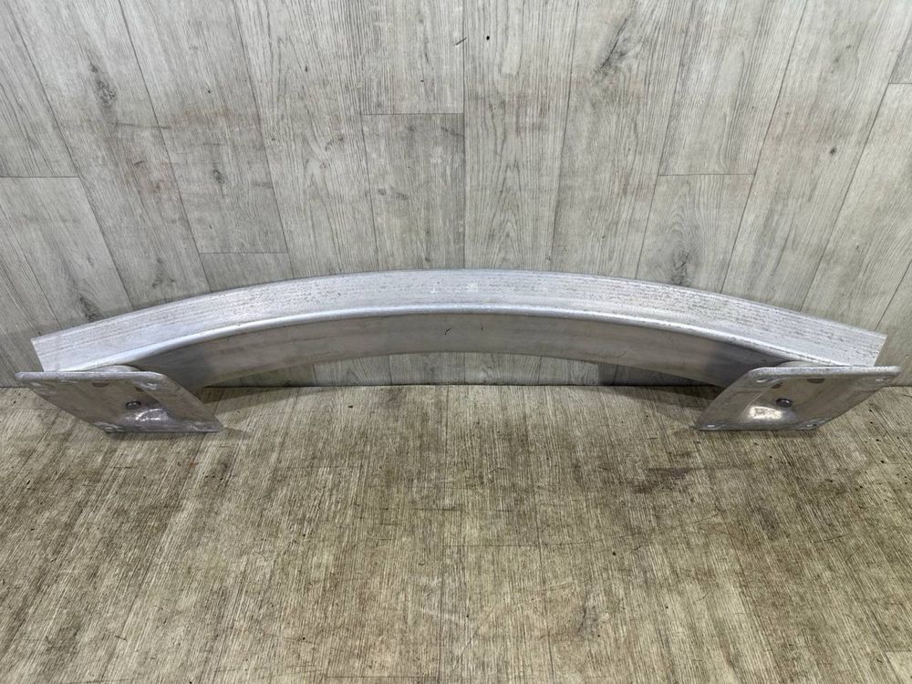 Усилитель заднего бампера Tesla Model 3 / 2017 - 2020 г. / Підсилювач
