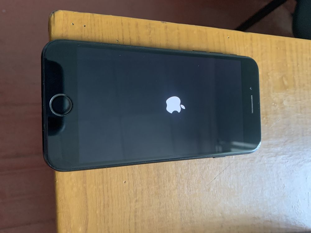 Продам власний Iphone 7