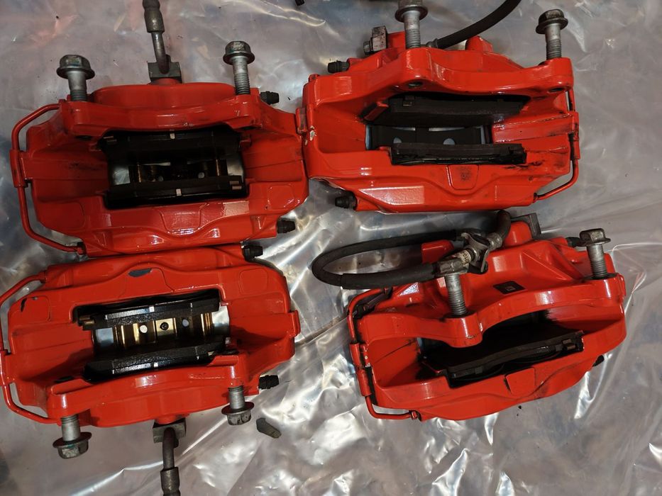 Суппорта Tesla Perfomansce 100D Brembo